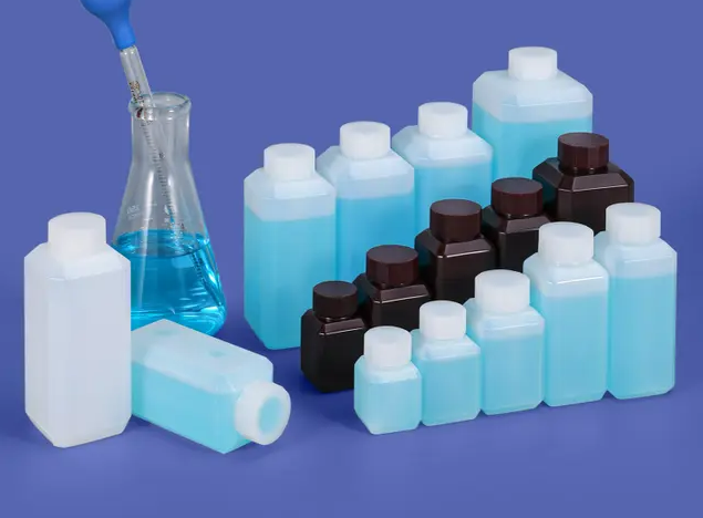 Bouteille chimique en plastique